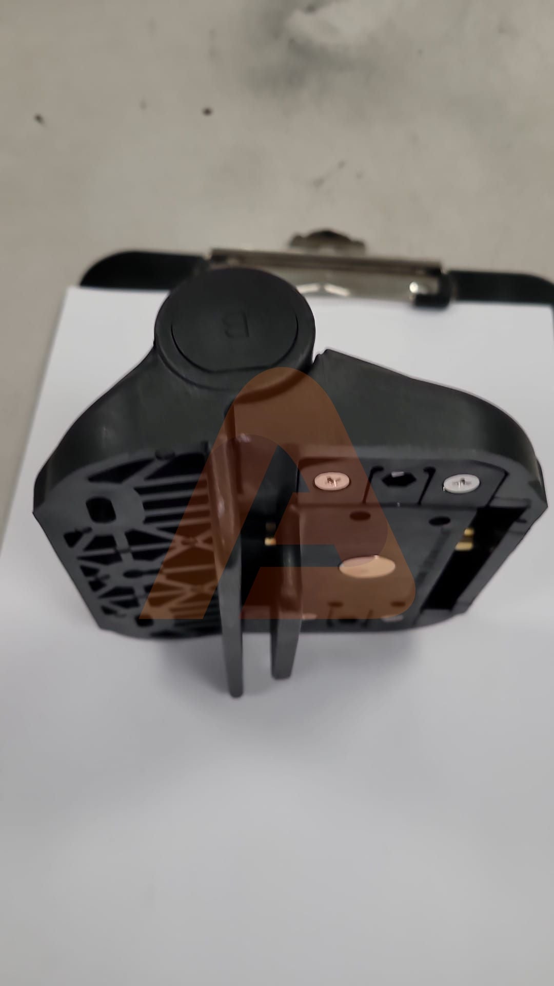 WhatsAppImage20241113at105743AM 1800x | HD Hinge Plastic Adjustable | Aluglobusfence.com